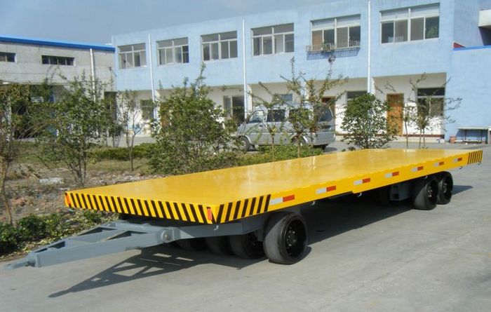 平闆拖車